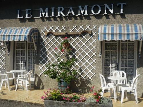 Le Miramont Bed & Breakfast Orincles Eksteriør bilde